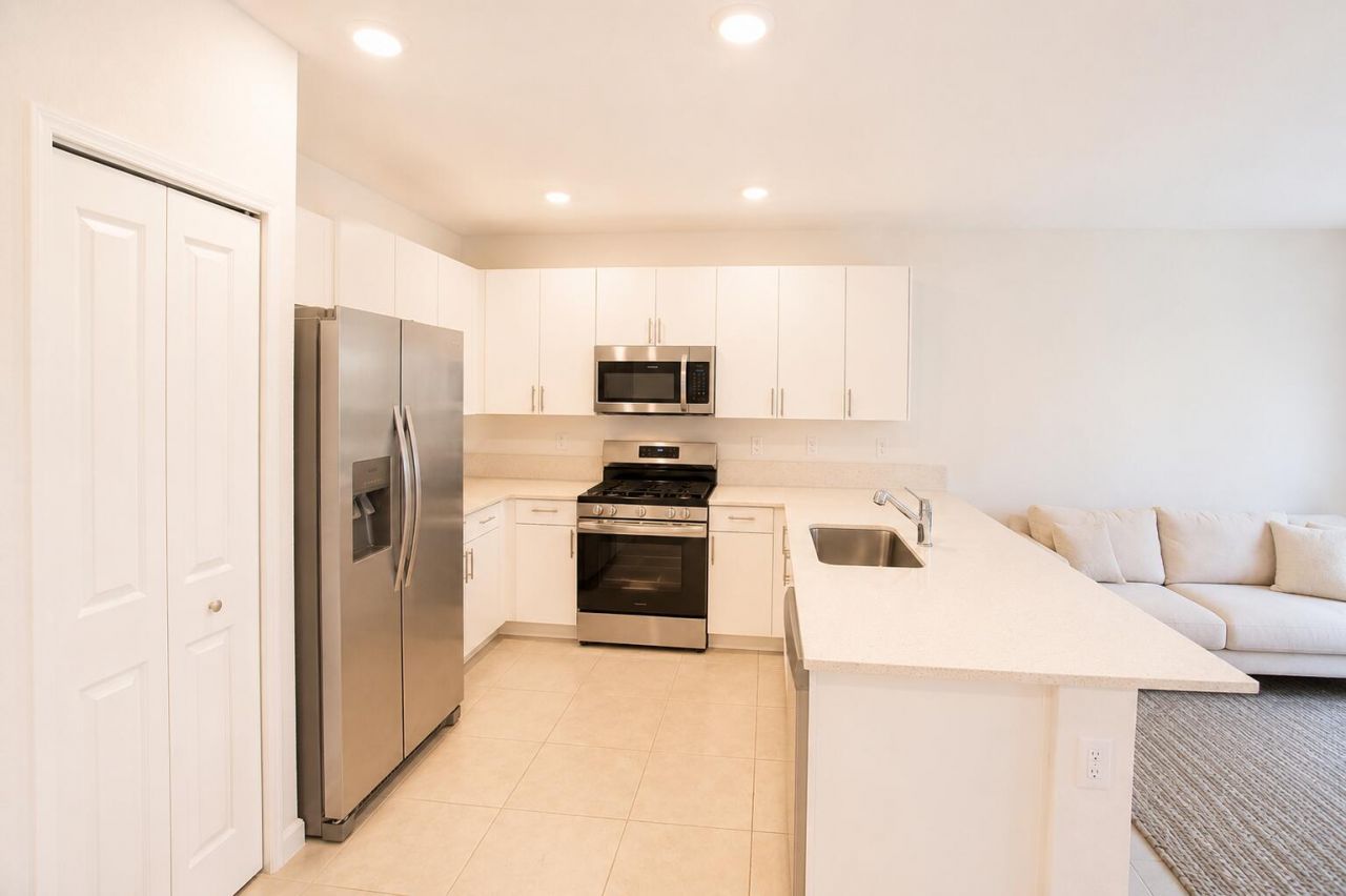 5085 SW 37th Street, West Park, FL 33023 Photo