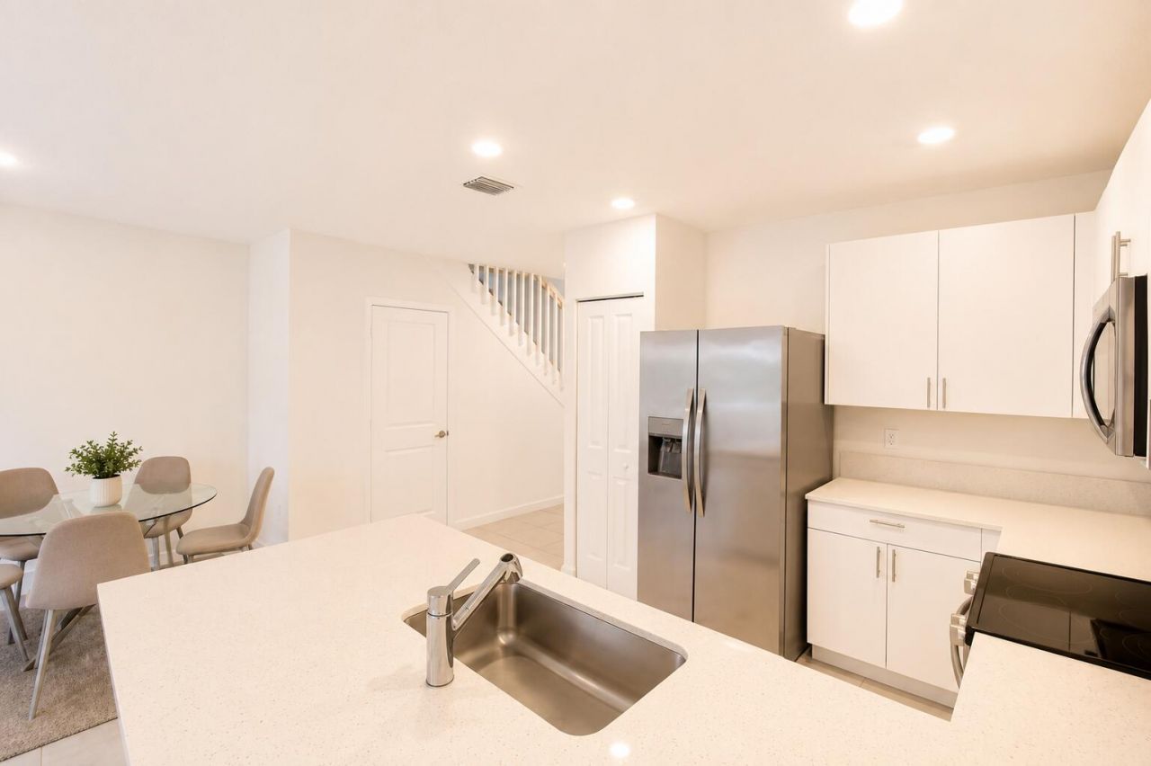 5085 SW 37th Street, West Park, FL 33023 Photo
