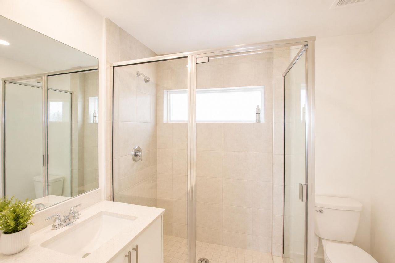 5085 SW 37th Street, West Park, FL 33023 Photo
