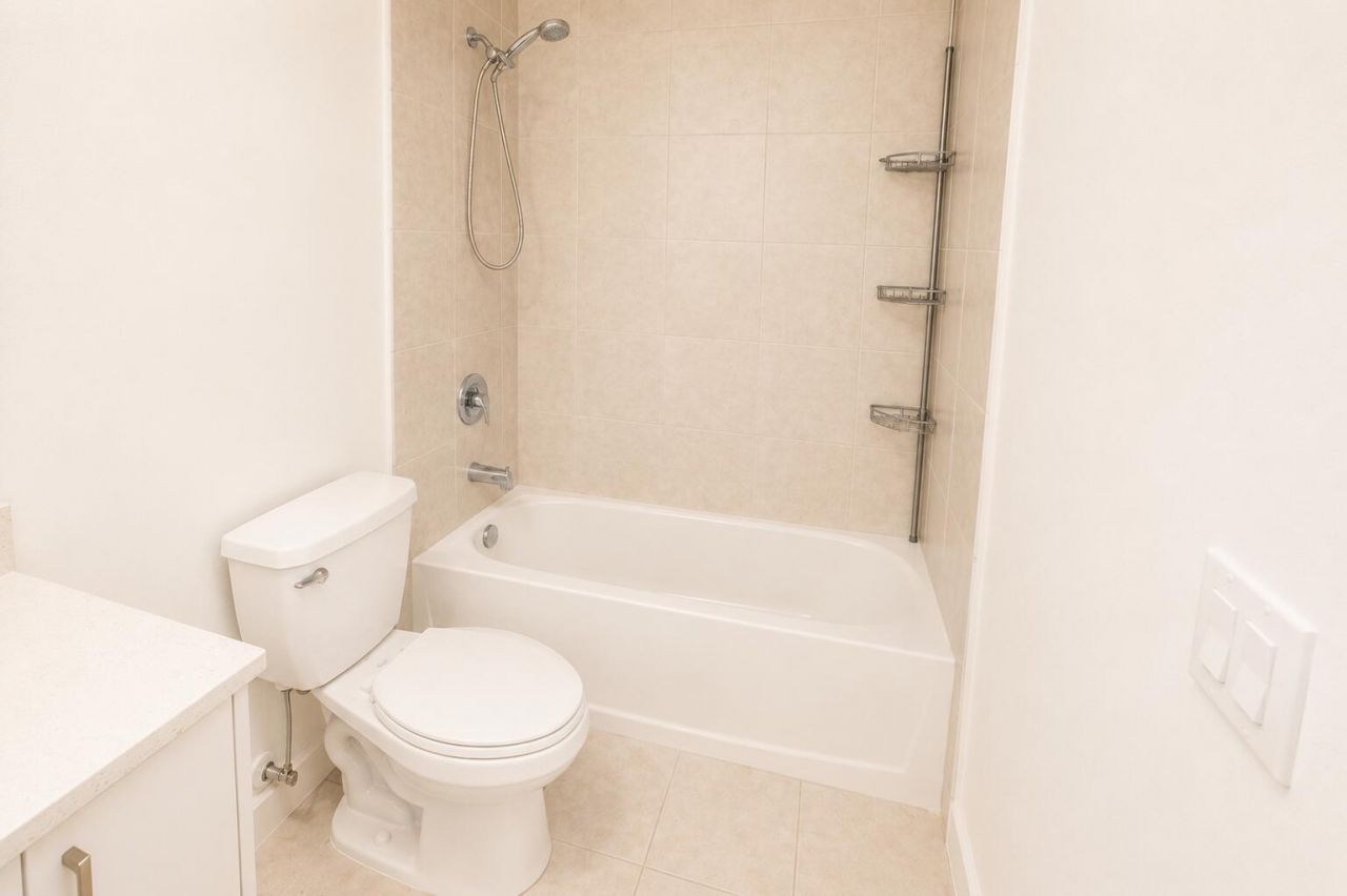 5085 SW 37th Street, West Park, FL 33023 Photo