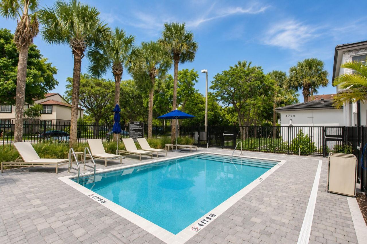5085 SW 37th Street, West Park, FL 33023 Photo