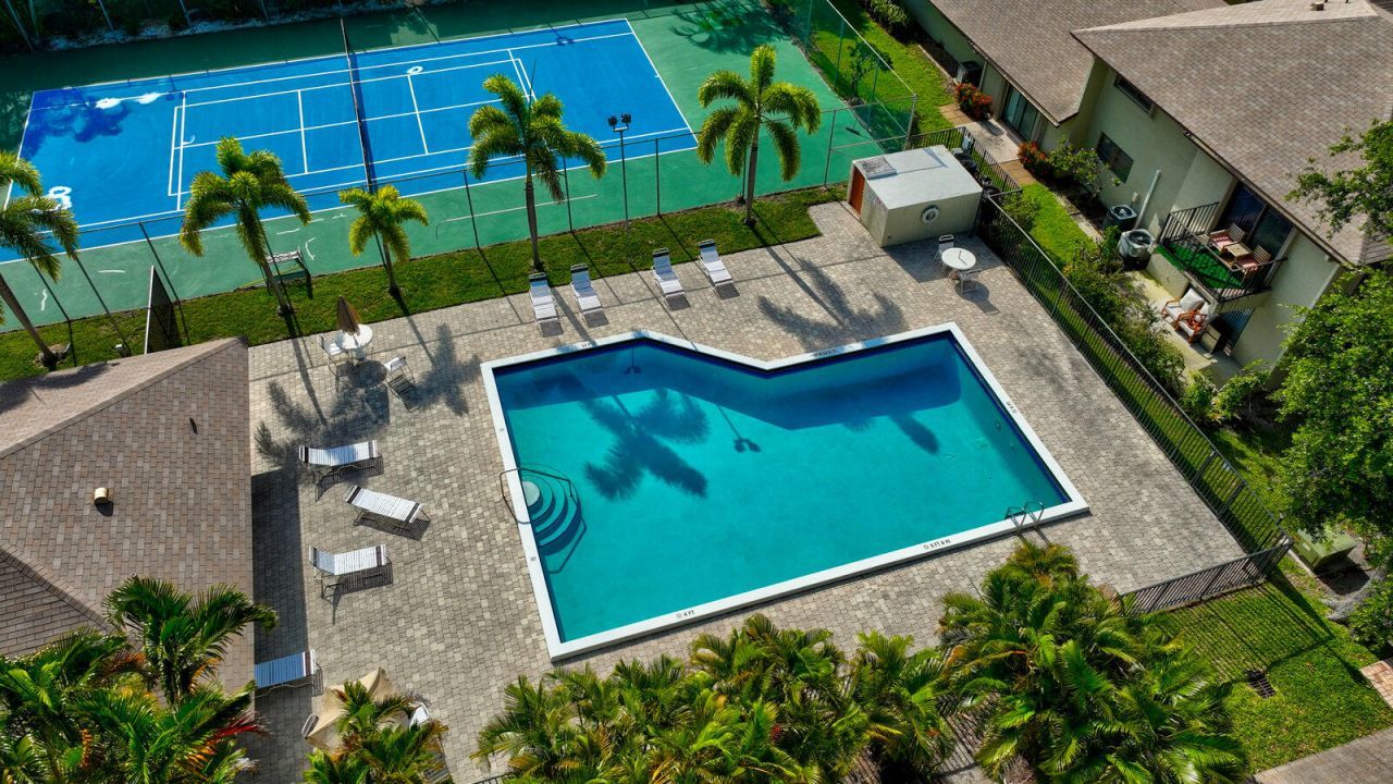3951 NE 19th Road, Unit 1701, Pompano Beach, FL 33064 Photo