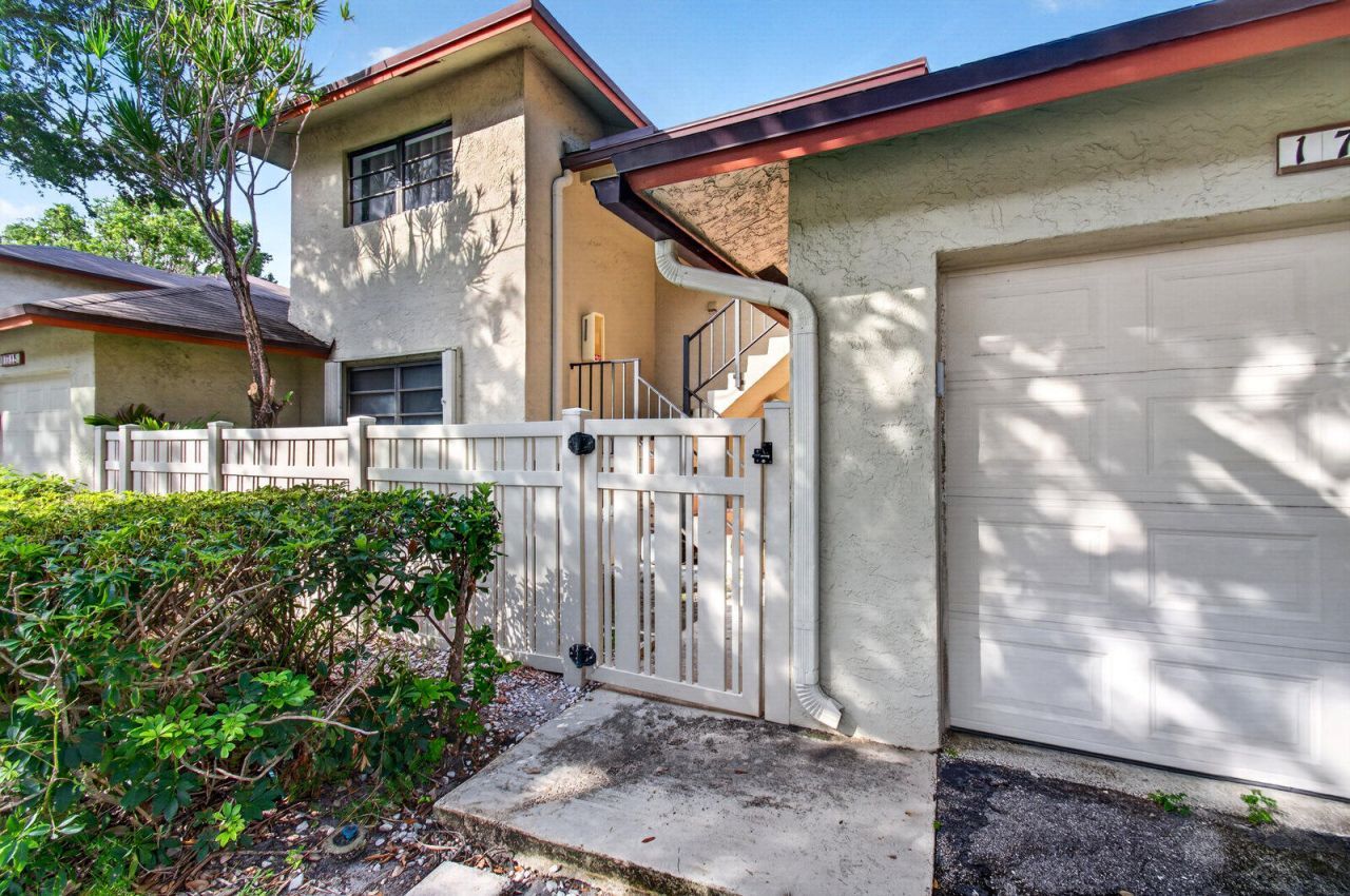3951 NE 19th Road, Unit 1701, Pompano Beach, FL 33064 Photo