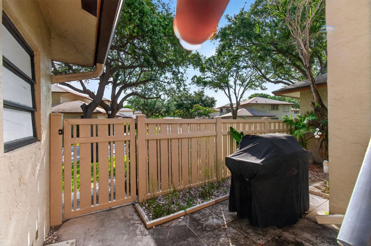 3951 NE 19th Road, Unit 1701, Pompano Beach, FL 33064 Photo