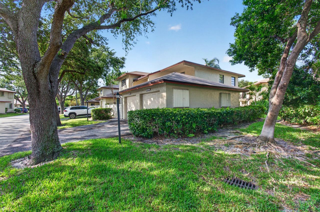 3951 NE 19th Road, Unit 1701, Pompano Beach, FL 33064 Photo