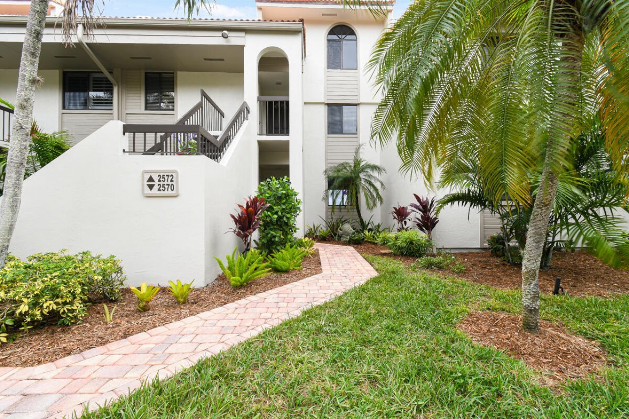 2570 NW Seagrass Drive, Unit 3a, Palm City, FL 34990 Photo
