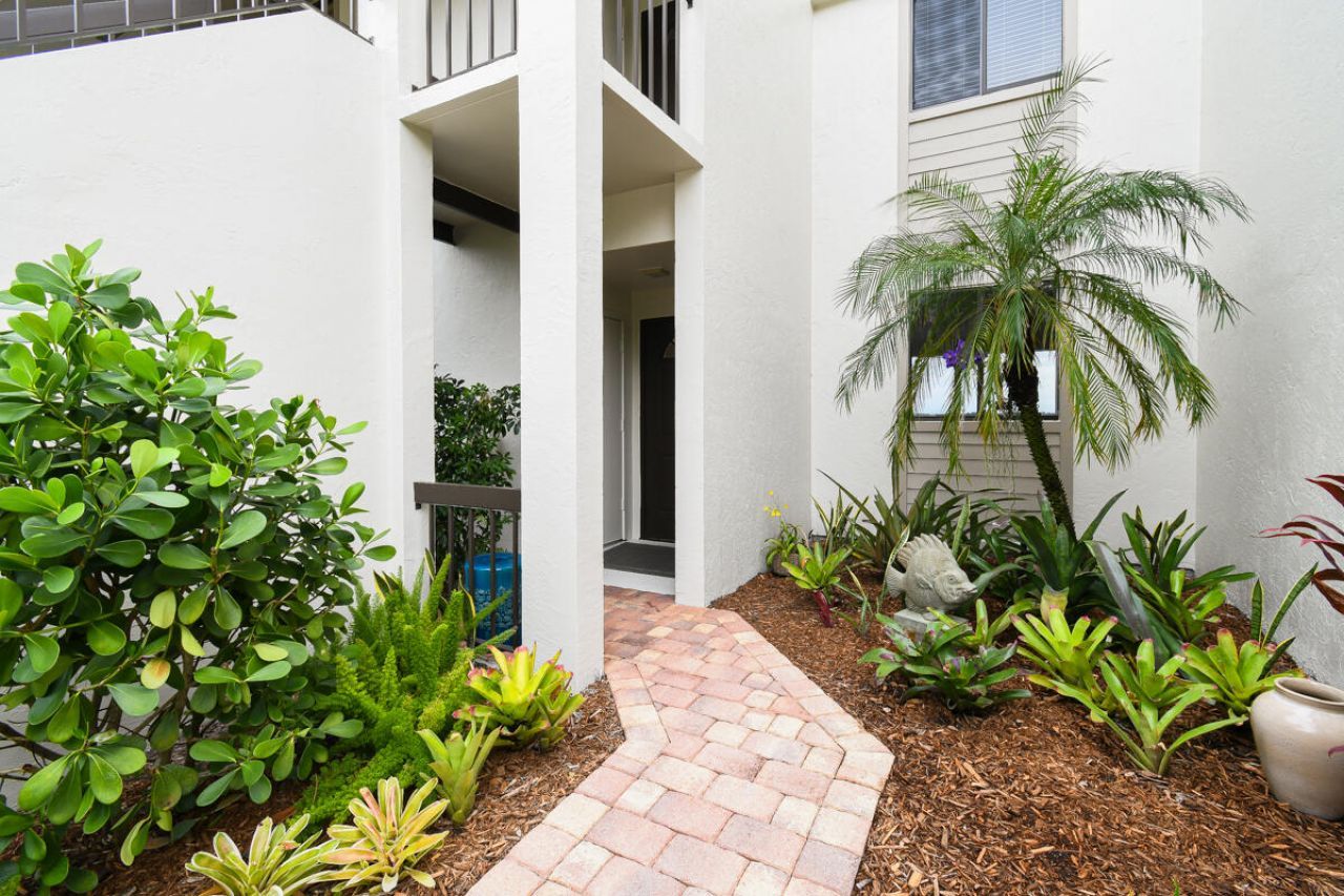 2570 NW Seagrass Drive, Unit 3a, Palm City, FL 34990 Photo
