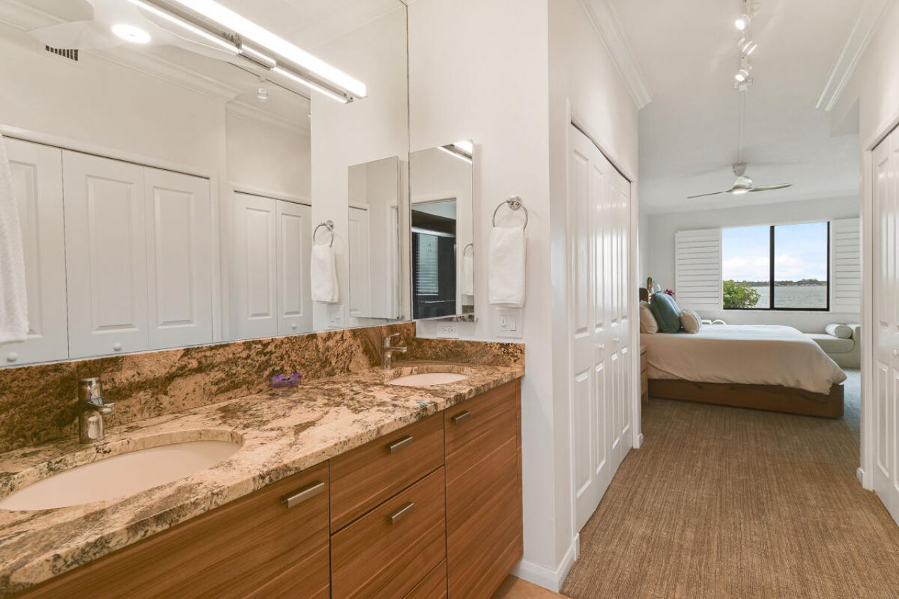2570 NW Seagrass Drive, Unit 3a, Palm City, FL 34990 Photo
