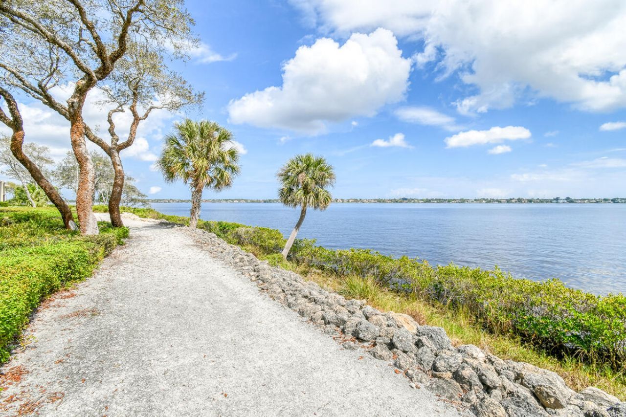2570 NW Seagrass Drive, Unit 3a, Palm City, FL 34990 Photo