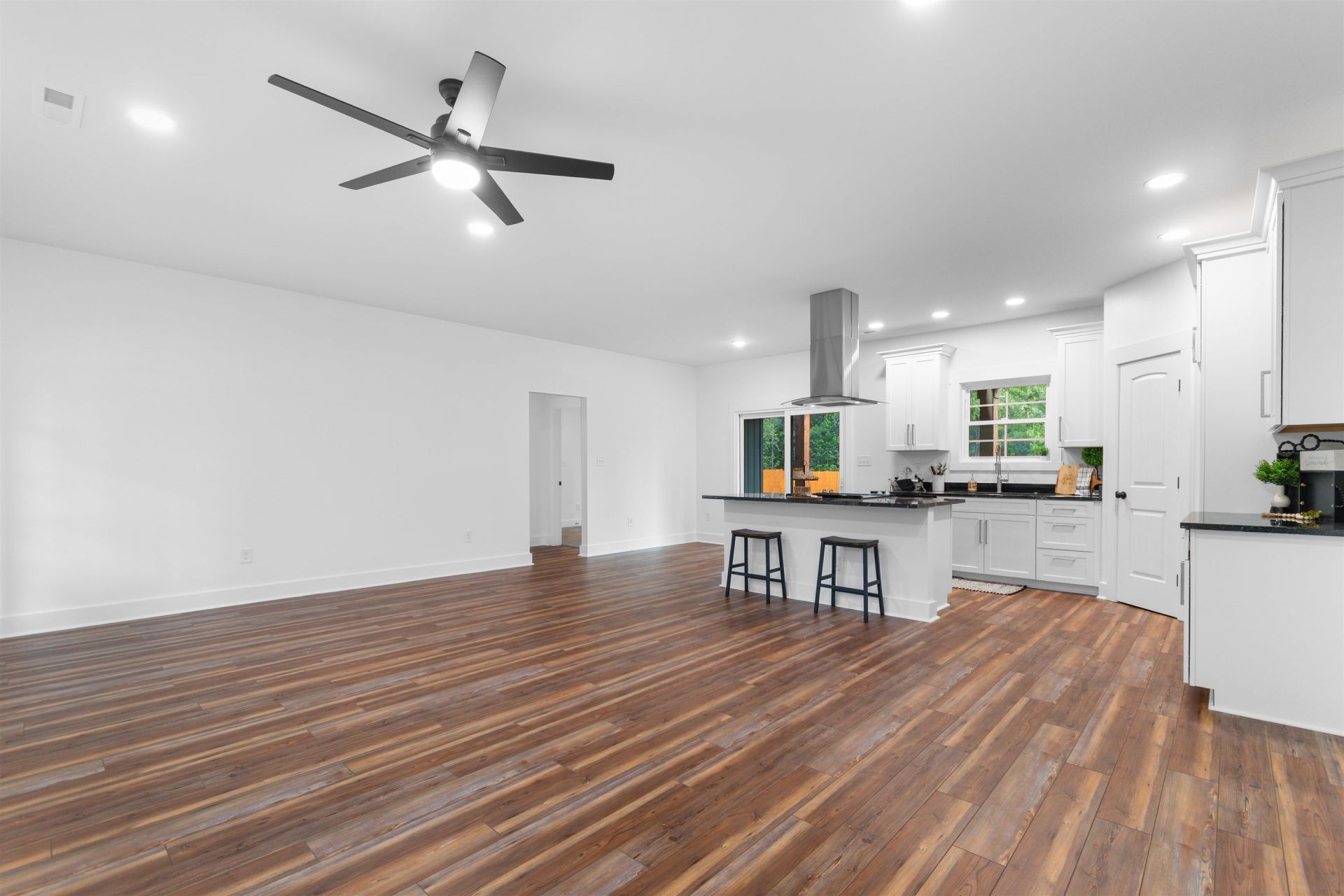 4394 Old Tram Rd.  Photo 4