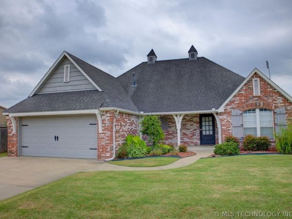 13210 NW 88th Street North , Owasso, OK 74055