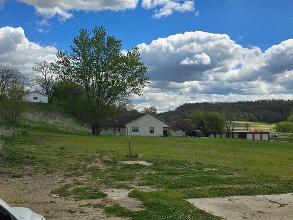 513 E Penn St, La Farge, WI 54639