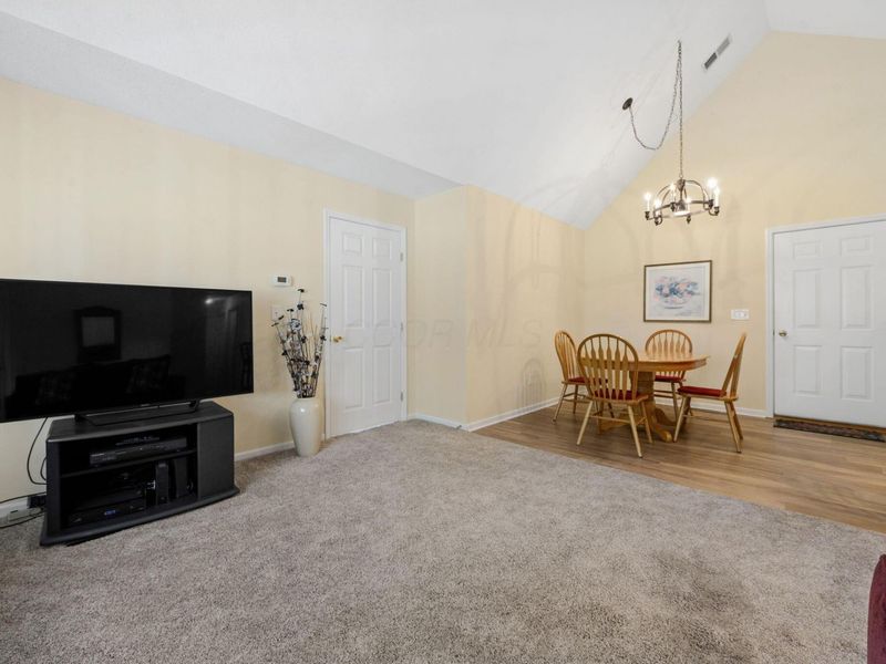 6667 Henschen Circle, Westerville, OH 43082 Photo 7