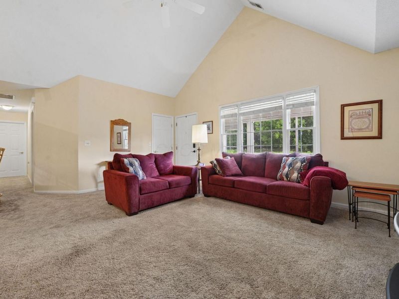 6667 Henschen Circle, Westerville, OH 43082 Photo 8