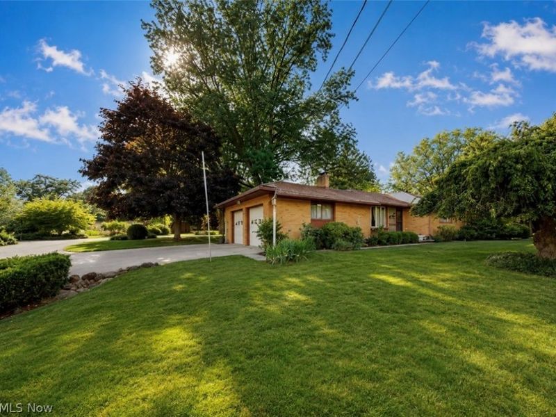 2068 Green Road, Madison, OH 44057 Photo 2