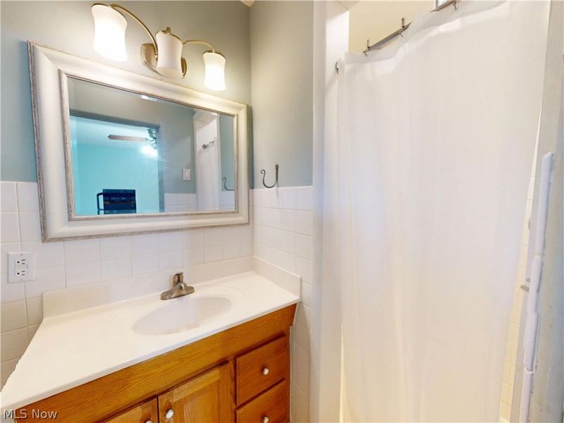 2068 Green Road, Madison, OH 44057 Photo 28