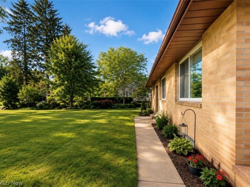 2068 Green Road, Madison, OH 44057 Photo 3