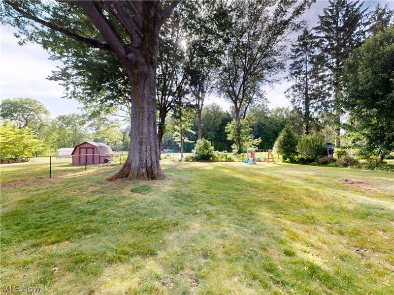 2068 Green Road, Madison, OH 44057 Photo 4
