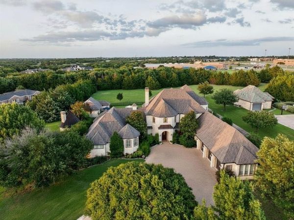 1729 Bison Meadow Lane, Heath, TX 75032