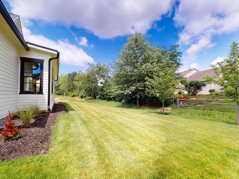 3277 Briarwood Lane, Lewis Center, OH 43035 Photo 5