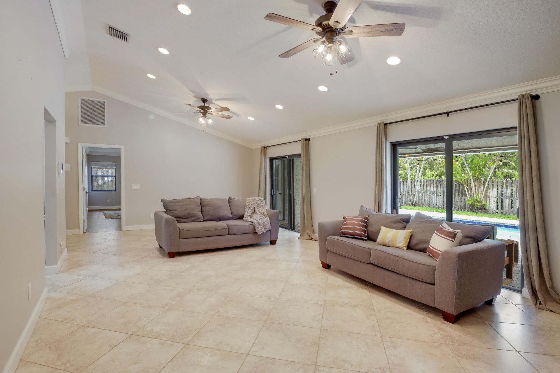 542 Indigo Avenue, Wellington, FL 33414 Photo