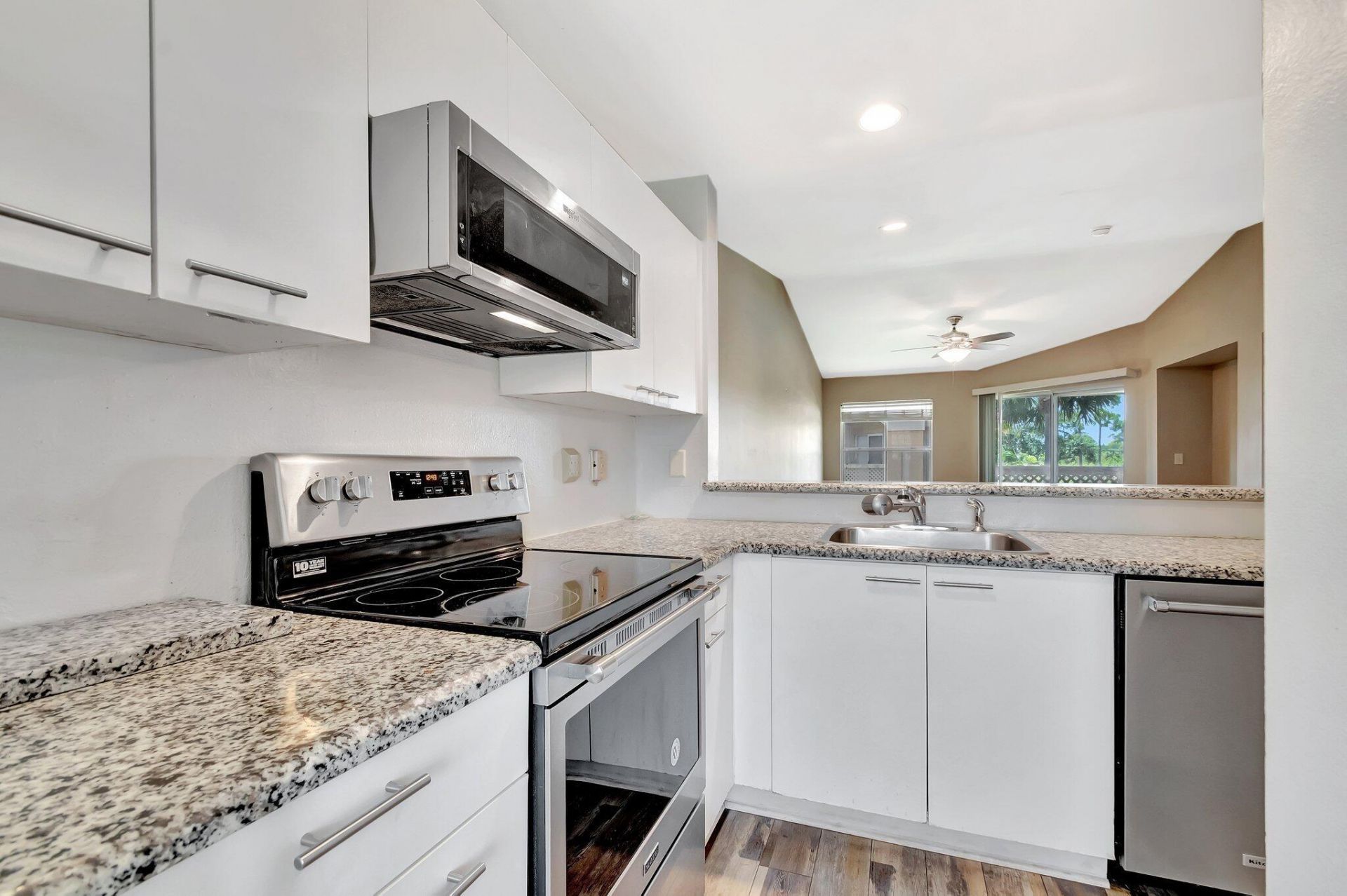 4847 Via Palm Lakes, Unit 1021, West Palm Beach, FL 33417 Photo