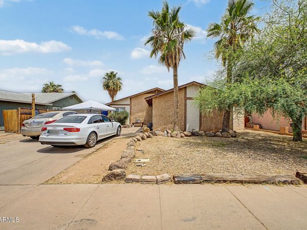 604 W EMELITA Avenue, Mesa, AZ 85210