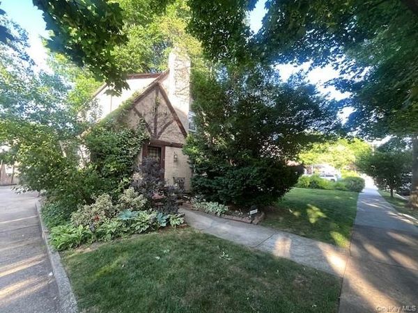 11515 Babbage Street , Richmond Hill, NY 11418
