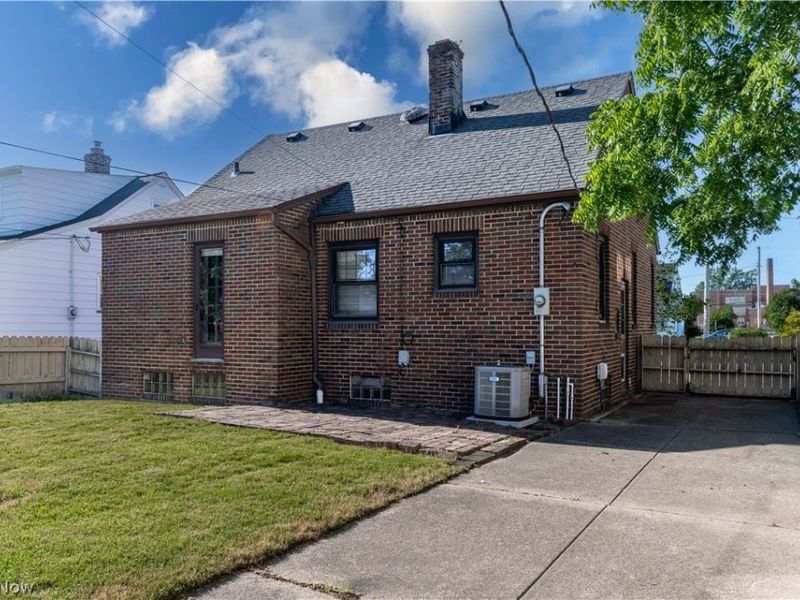 3101 Ralph Avenue, Brooklyn, OH 44109 Photo 17