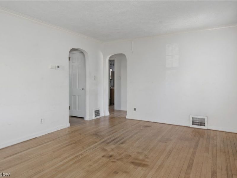 3101 Ralph Avenue, Brooklyn, OH 44109 Photo 4
