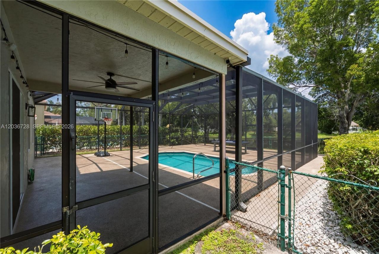 5285 NW 112th Ter, Unit -, Coral Springs, FL 33076 Photo