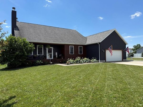 11 May Ave., Ashville, OH 43103