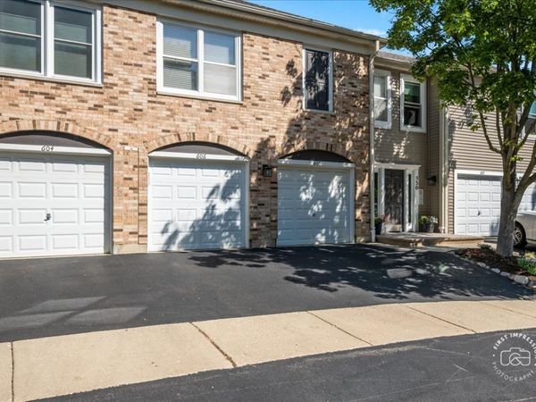 530 River Front Circle, Unit 606, Naperville, IL 60540