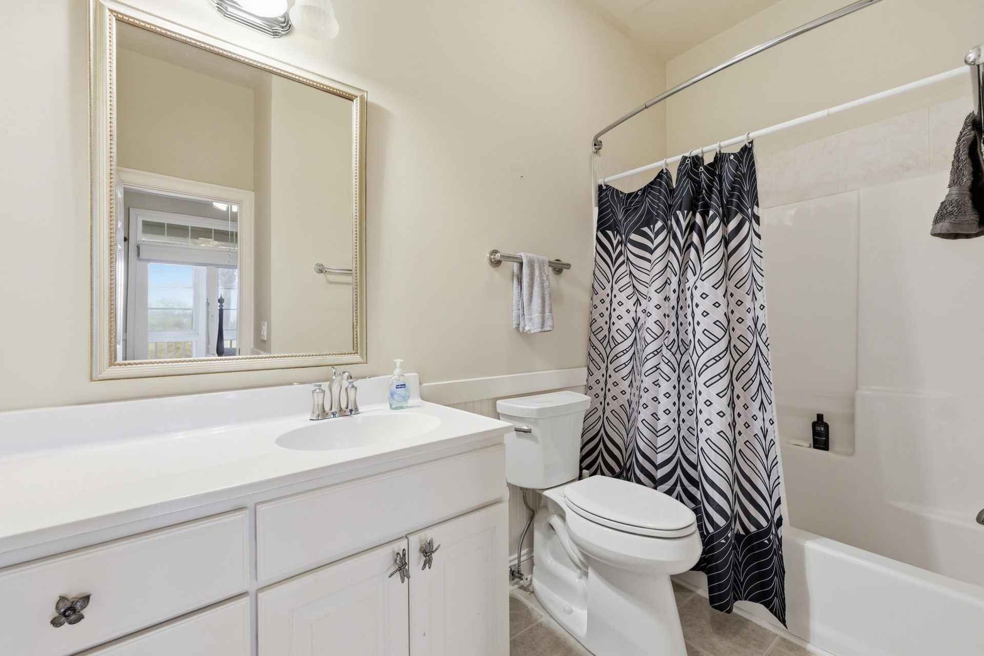 112 Front Street Photo 25