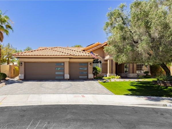 9116 Covered Wagon Avenue , Las Vegas, NV 89117