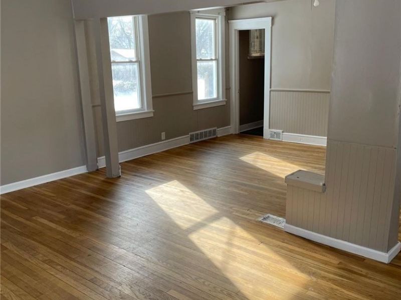 1334 E 188th Street, Cleveland, OH 44110 Photo 3