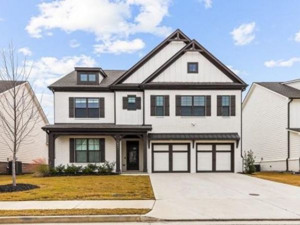 624 Fenwick Park Drive , Lawrenceville, GA 30045