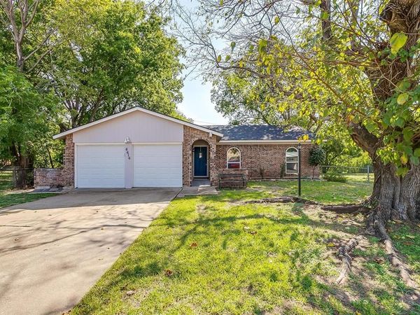 6616 Rickee Court , Watauga, TX 76148