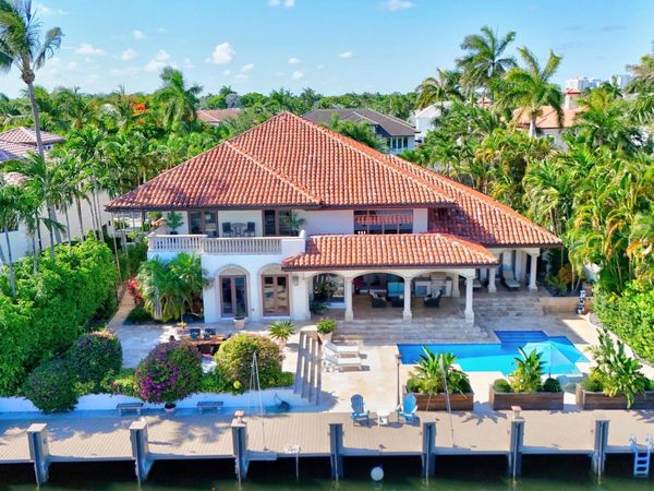 2740 NE 17th Street, Fort Lauderdale, FL 33305