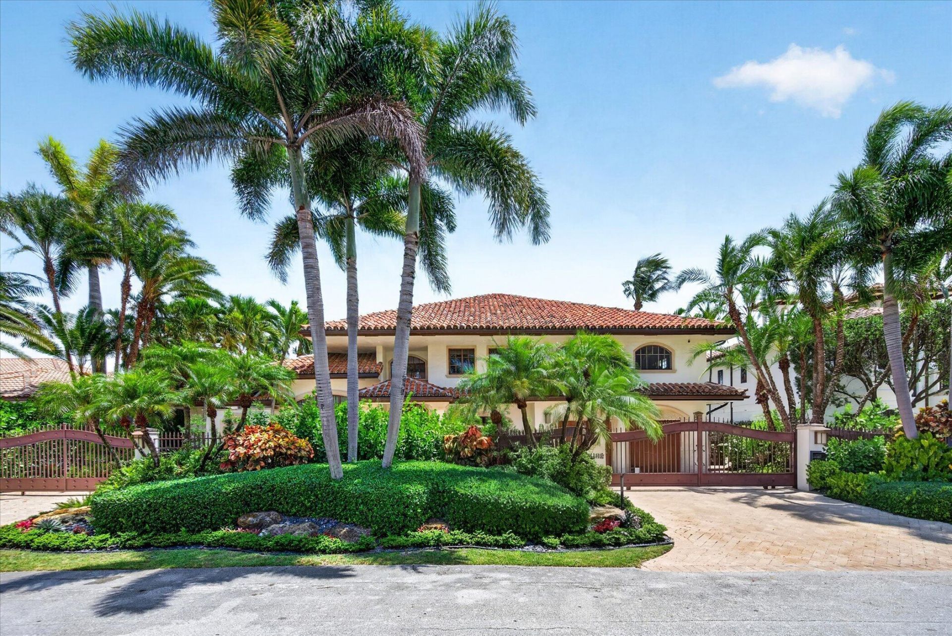 2740 NE 17th Street, Fort Lauderdale, FL 33305 Photo