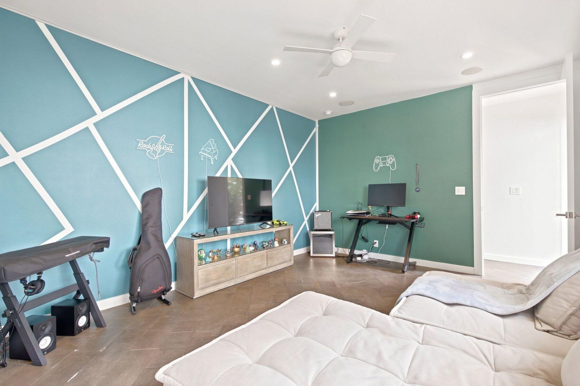 2740 NE 17th Street, Fort Lauderdale, FL 33305 Photo