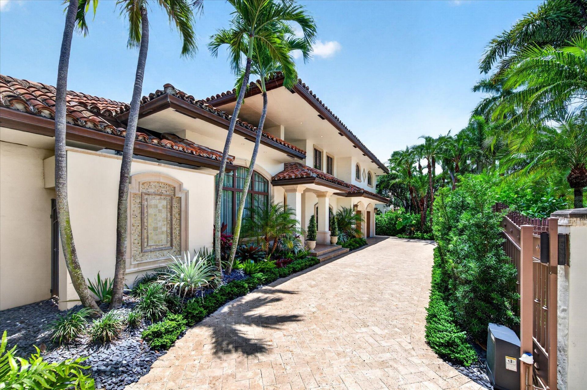 2740 NE 17th Street, Fort Lauderdale, FL 33305 Photo