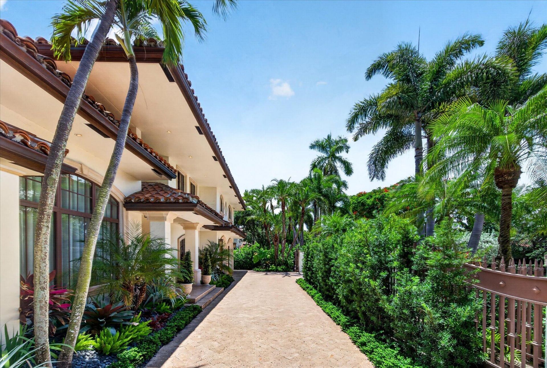2740 NE 17th Street, Fort Lauderdale, FL 33305 Photo
