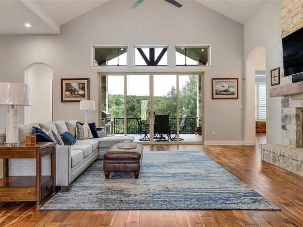 328 Ringtail Stream DR, Austin, TX 78738