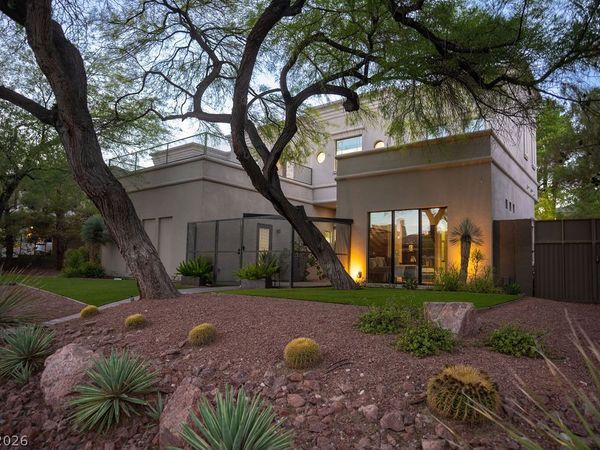 628 Edgebrook Drive, Las Vegas, NV 89145