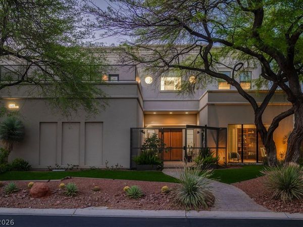628 Edgebrook Drive, Las Vegas, NV 89145