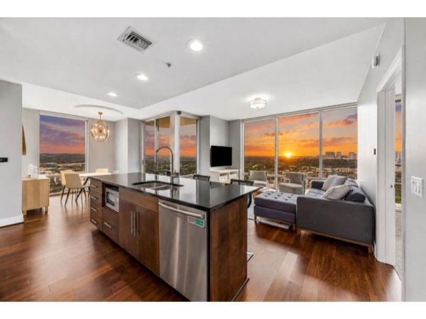 300 Bowie ST, Unit 2805, Austin, TX 78703