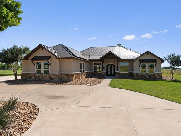 619 Heritage CV, Hutto, TX 78634
