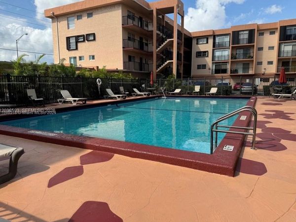 1855 W 60th St , Unit 345, Hialeah, FL 33012
