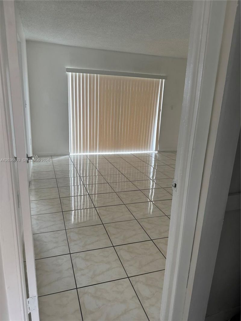1855 W 60th St , Unit 345, Hialeah, FL 33012 Photo